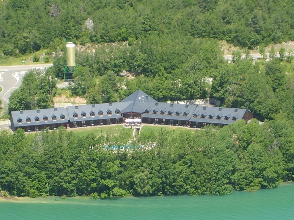 Aparthotel Bubal El Pueyo de Jaca Bagian luar foto