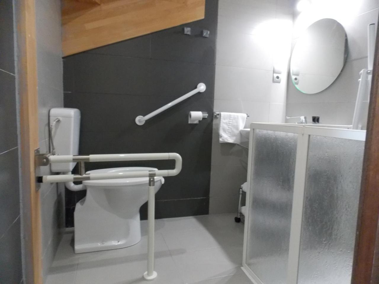 Aparthotel Bubal El Pueyo de Jaca Bagian luar foto