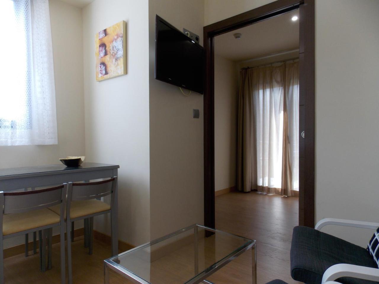 Aparthotel Bubal El Pueyo de Jaca Bagian luar foto